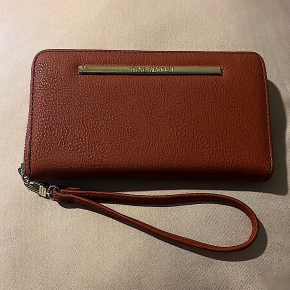 Steve Madden, Women wristlet wallet - Picture 1 of 2